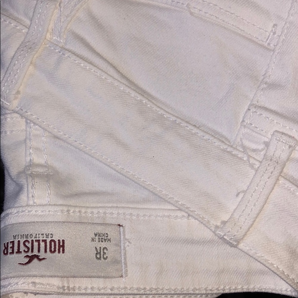 White hollister jeans
